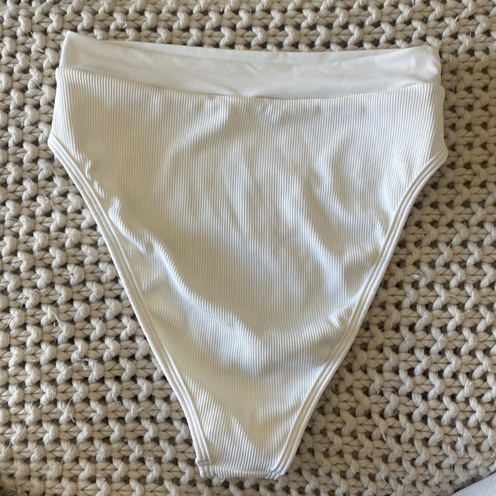 L Space Ridin High Frenchie Bikini Bottom - Picture 3 of 3